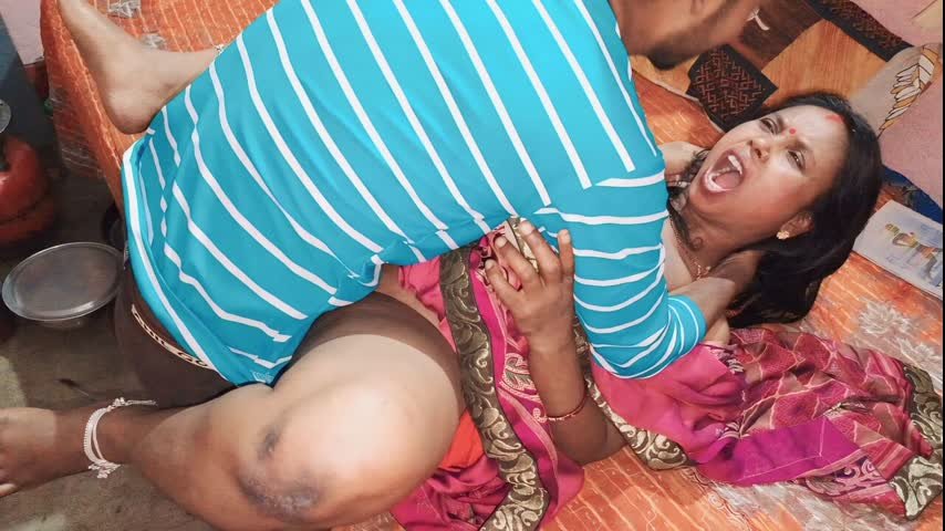 Devar bhabhi ki mast chude kiya raat me bohat maza aaya