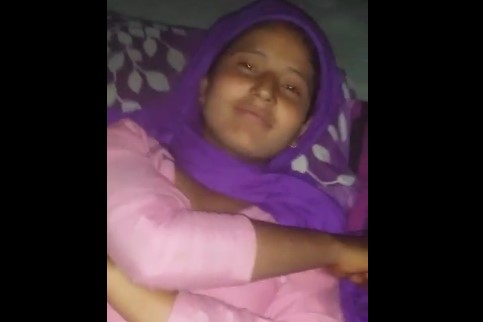 Village Couple Having sex at Night in Desi Sex Video