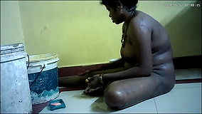 Indian village house hot wife boothing ass