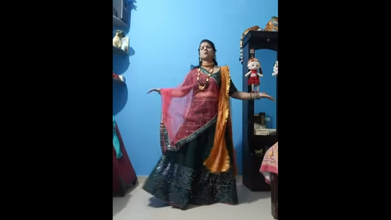 Youtuber Tina Bhatt Vlogs nude