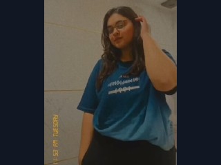 Beautiful Sexy Chubby tanker Showing