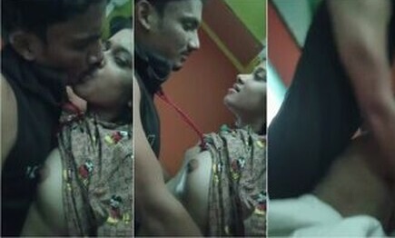 Sexy Mallu Girl Fucking with Boyfriend Moaning