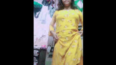 Salwaar Suit Girl Showing Full Nude Body