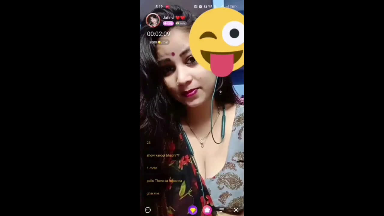 Jahnvi Bhabhi Private Chamet Boobs Show