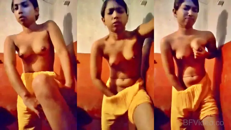 Unsatisfied Young Girl Masturbating Her Pussy Very Hard