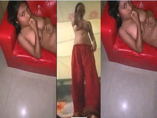 Desi Girl Shows Nude Body For Lover