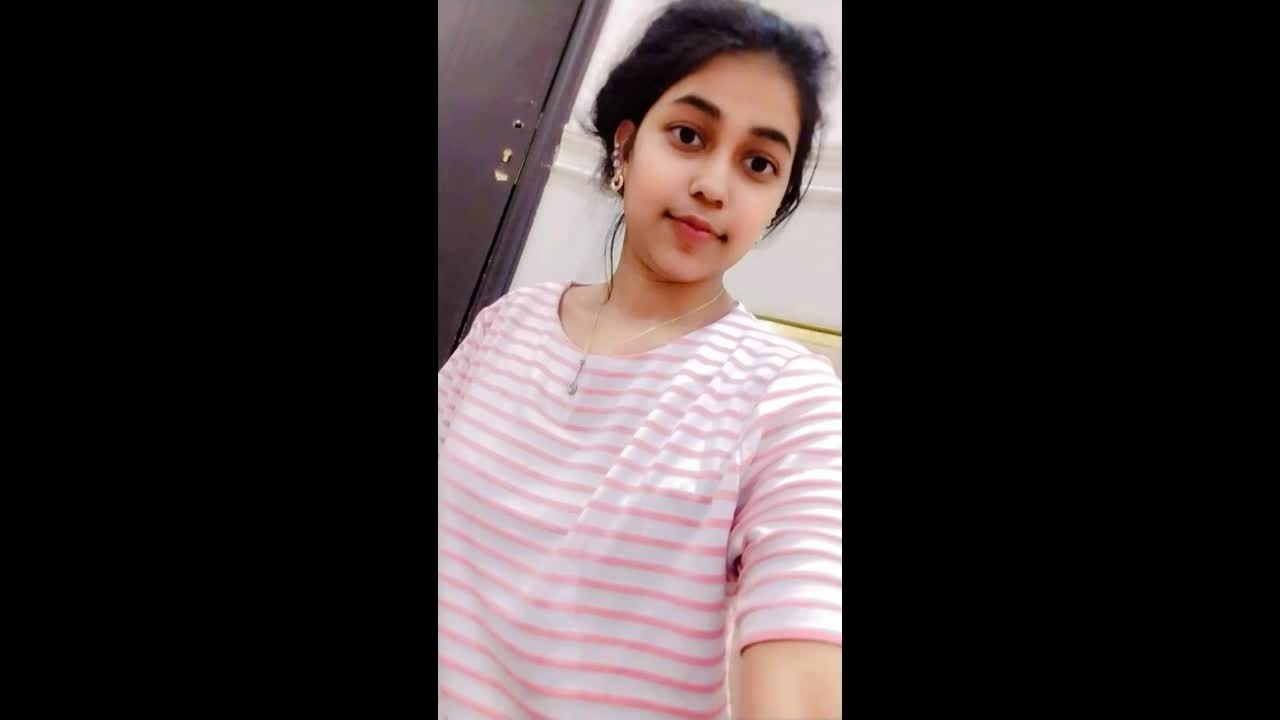 Indian Beautiful Babe Showing