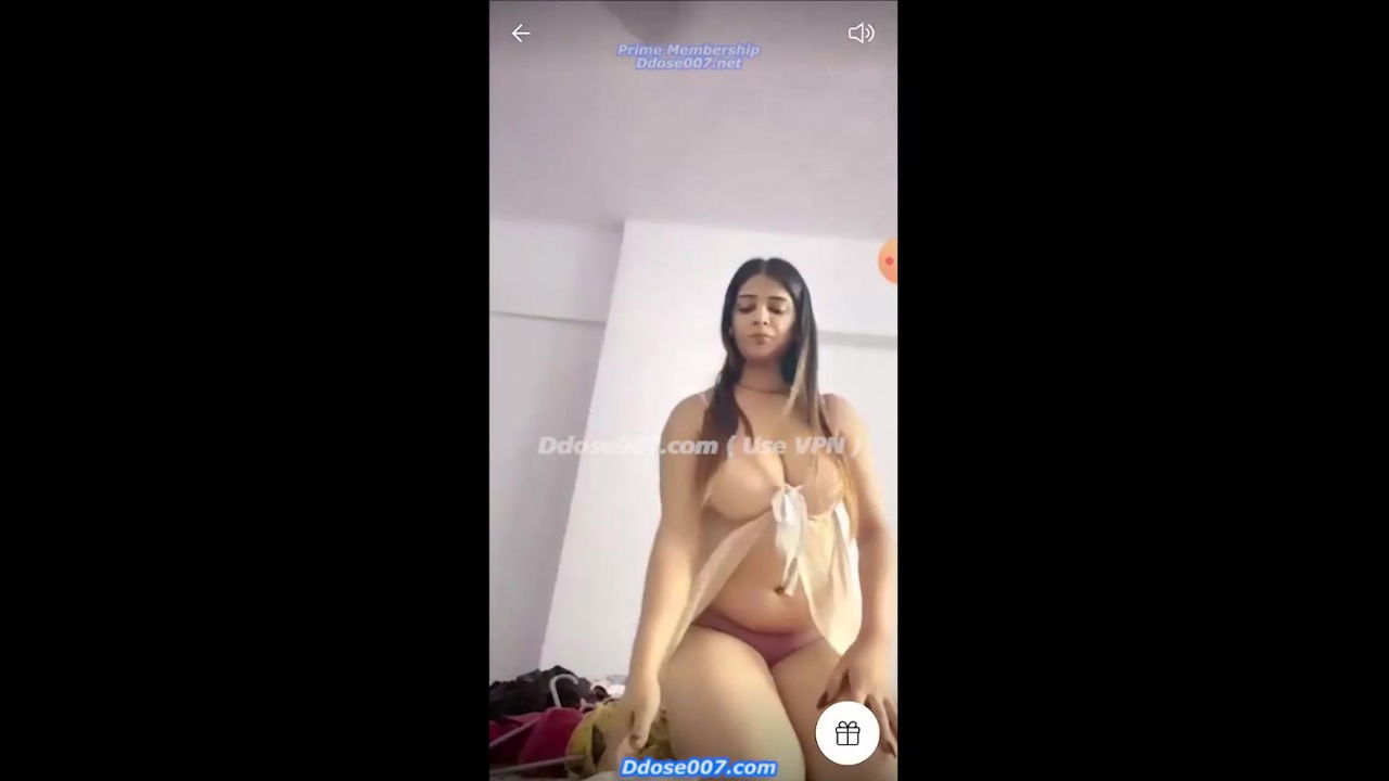 Kritika Kapoor Selena Having Lesbian Fun with Her Friend on Tango Livemp
