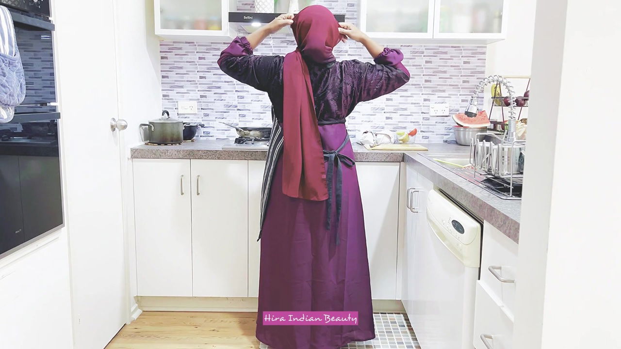 Hijabi Wife’s Big Curves & Loud Moaning Make This Romantic Encounter Wild & Passionate