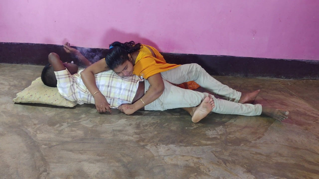 INDIAN VILLAGE SEXY GIRL DELUWARA SEX VIDEO IN HOME