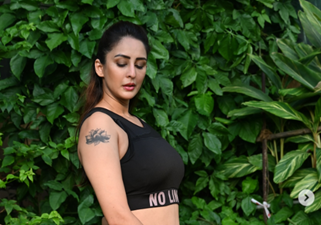 Chahatt khanna Nude App video in HD
