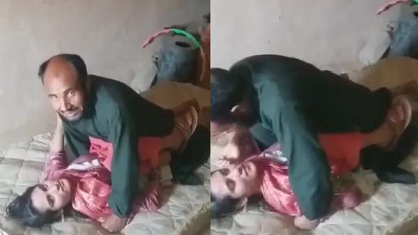 Bhai jaan ke samne abbu se chudwati Muslim ladki