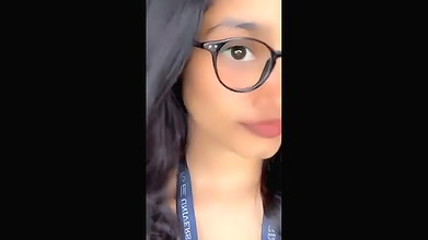 Uni Gf ki Leaked MMS Shows Indian Sex MMS Scandal