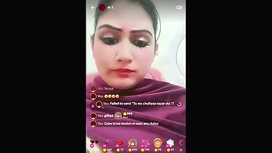 Bhabhi Showing Her Soft Boob in Indian Sex MMS Scene